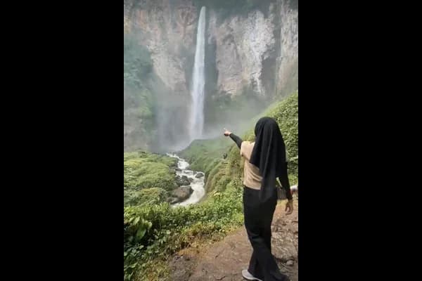 Sawah terasering di Ubud, Bali Sawah terasering di Ubud, Bali